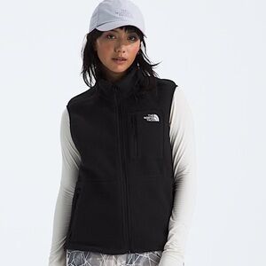 The North Face Women's Black Windwall Vest size S